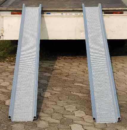 RAMPE DE CHARGEMENT ALUMINIUM ABS 02